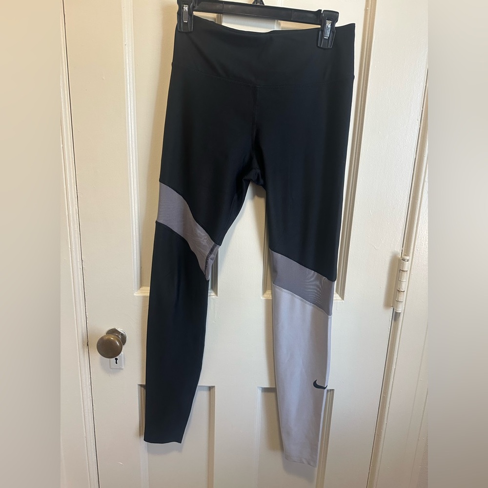 Nike leggings